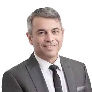 Luật sư José E. Latour