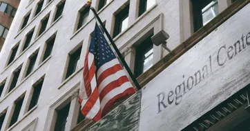 Trung tâm vùng là gì? Vai trò, lợi ích và điều nhà đầu tư EB-5 cần biết