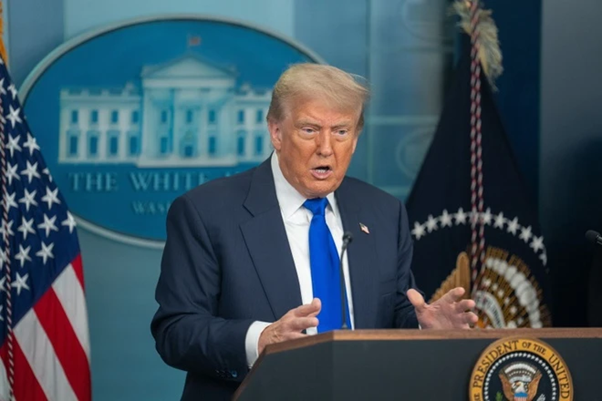 Chính sách nhập cư Mỹ siết chặt từ 1/1/2026: Nhiều quốc gia bị cấm visa & thị thực!