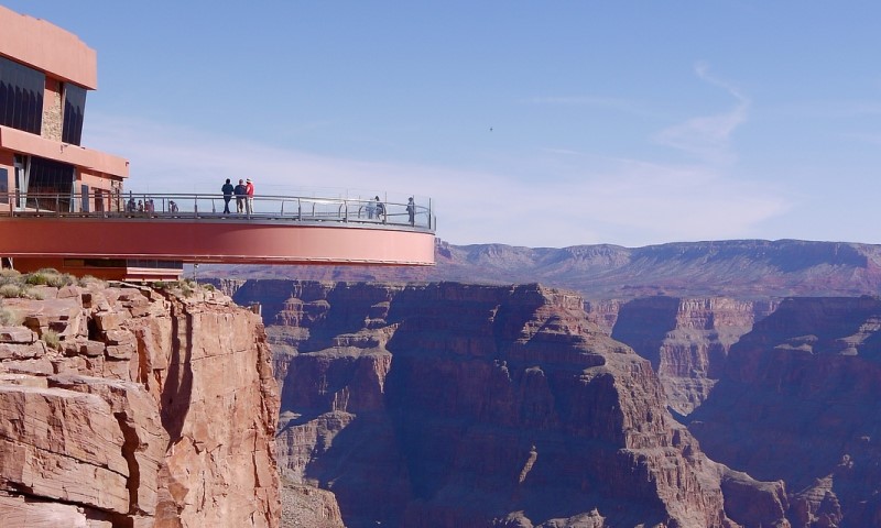 KHÁM PHÁ CẦU KÍNH SKYWALK SIÊU THỰC TẠI GRAND CANYON