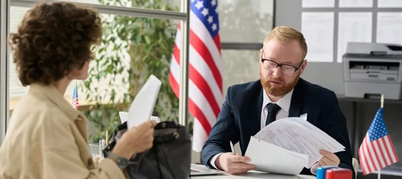 Câu hỏi phỏng vấn định cư Mỹ: Tổng hợp và cách trả lời