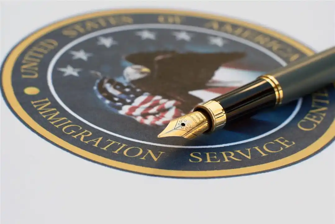 “Ưu Tiên Xét Duyệt EB-5” (Expedited Processing): Một hiện tượng “xúi giục đầu tư” kinh điển của EB-5.