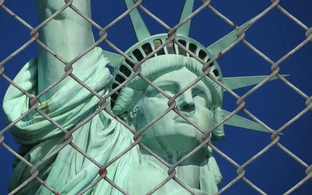 USCIS thông báo quy tắc mới ngăn chặn người nhập cư lợi dụng Quỹ phúc lợi xã hội